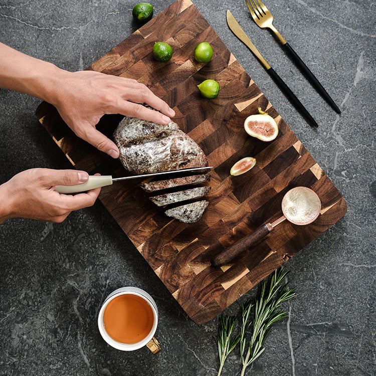 Artisan Bliss: Hand-Cut Acacia Wood Chopping Board