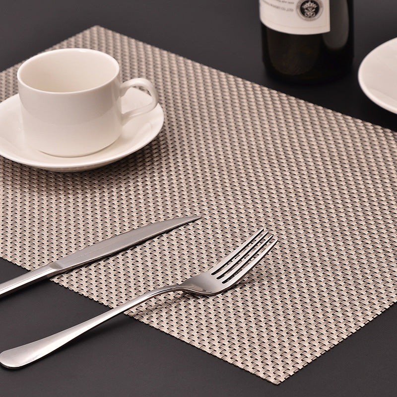 Woven Placemat - Elegant & Durable Table Setting for Everyday Dining